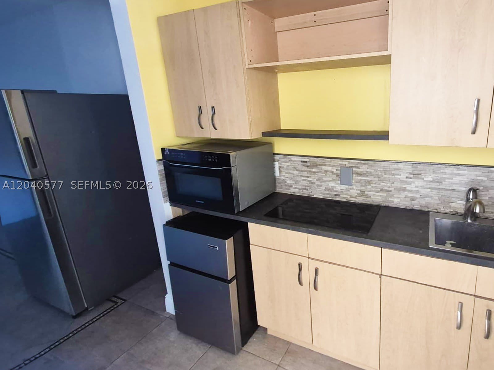 585 Ne 66Th St – photo 4