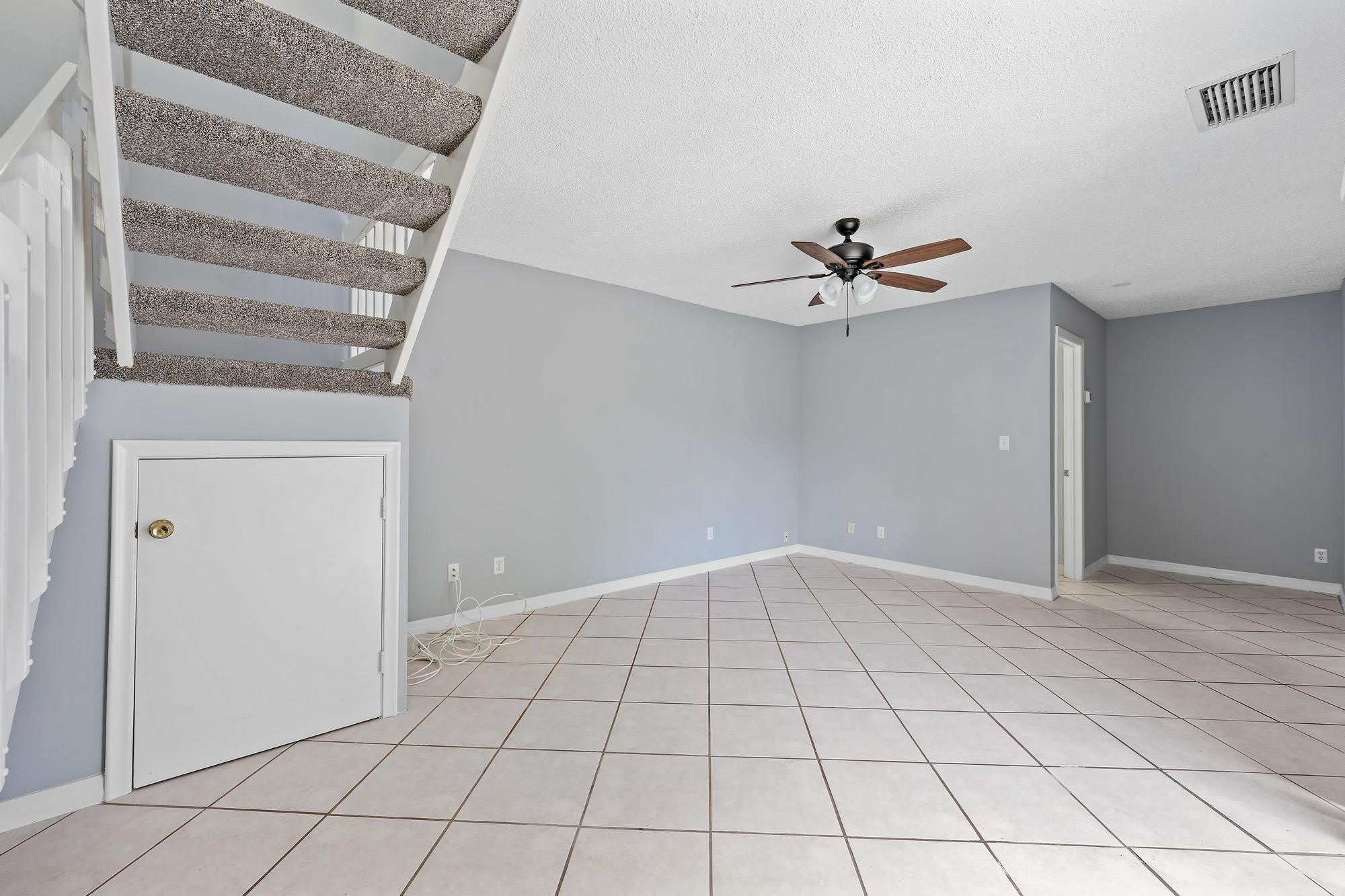 352 Prestwick Circle – photo 2