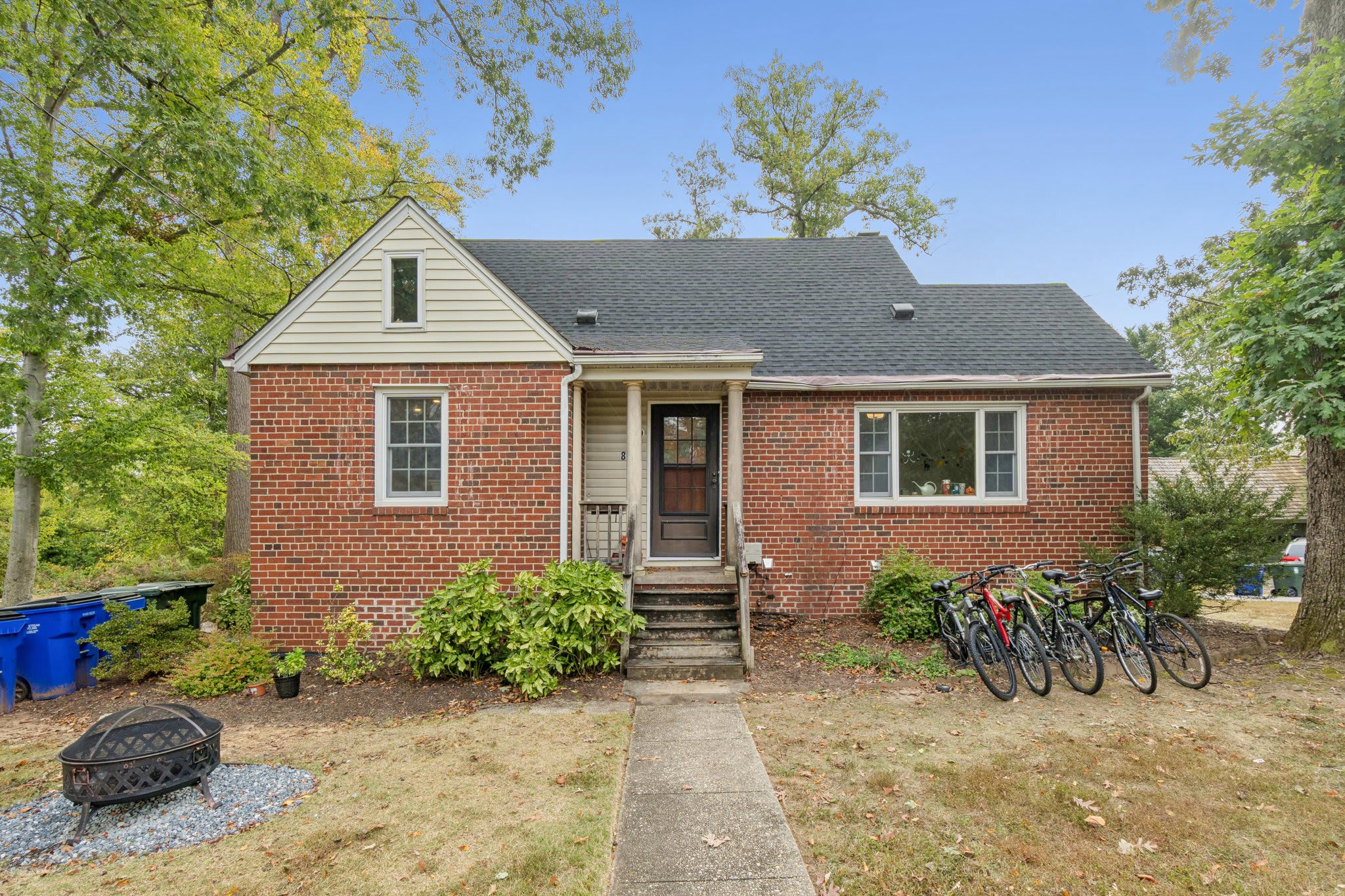 8305 48th Avenue – photo 1