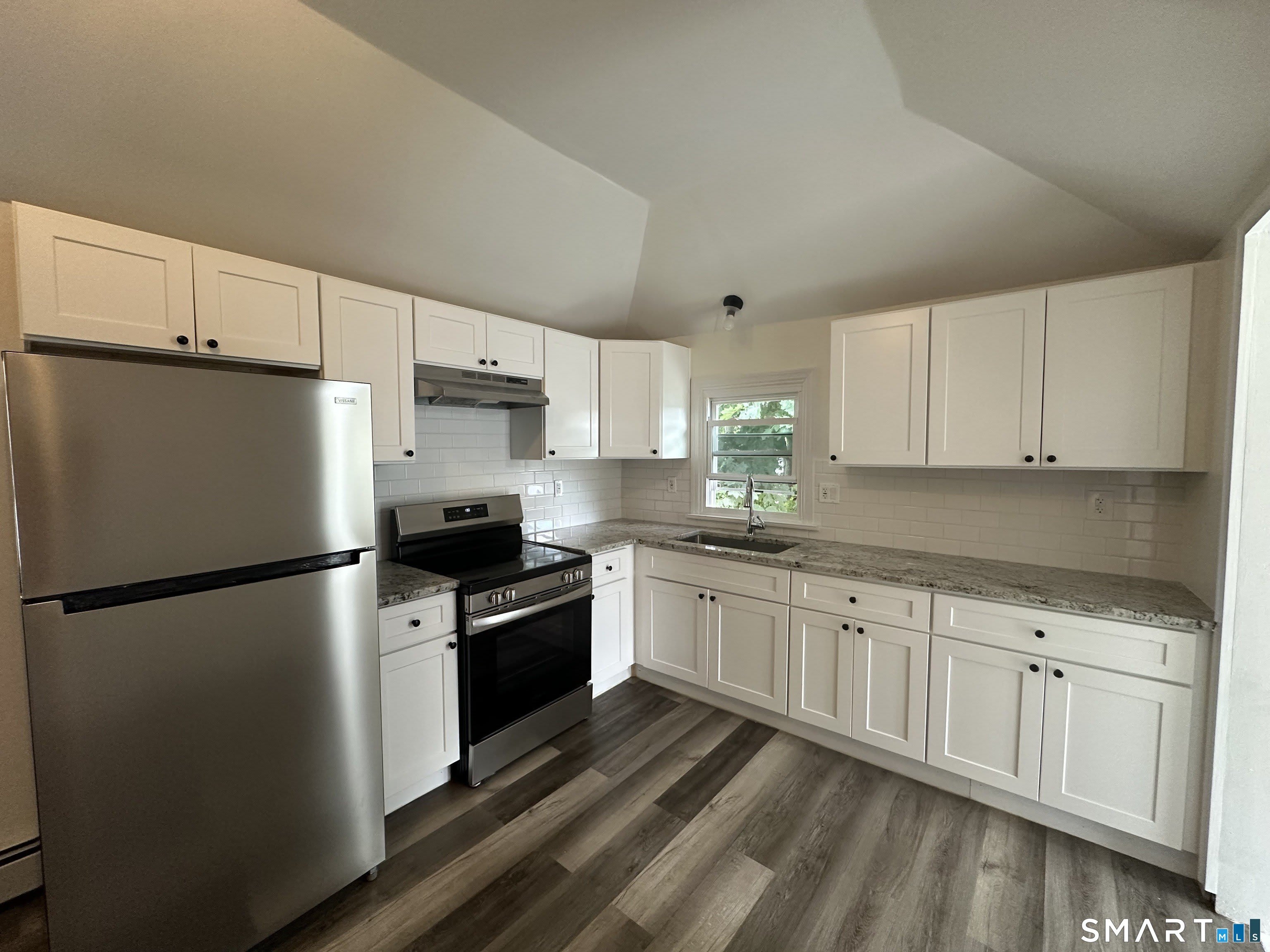 197 Central Avenue – photo 2
