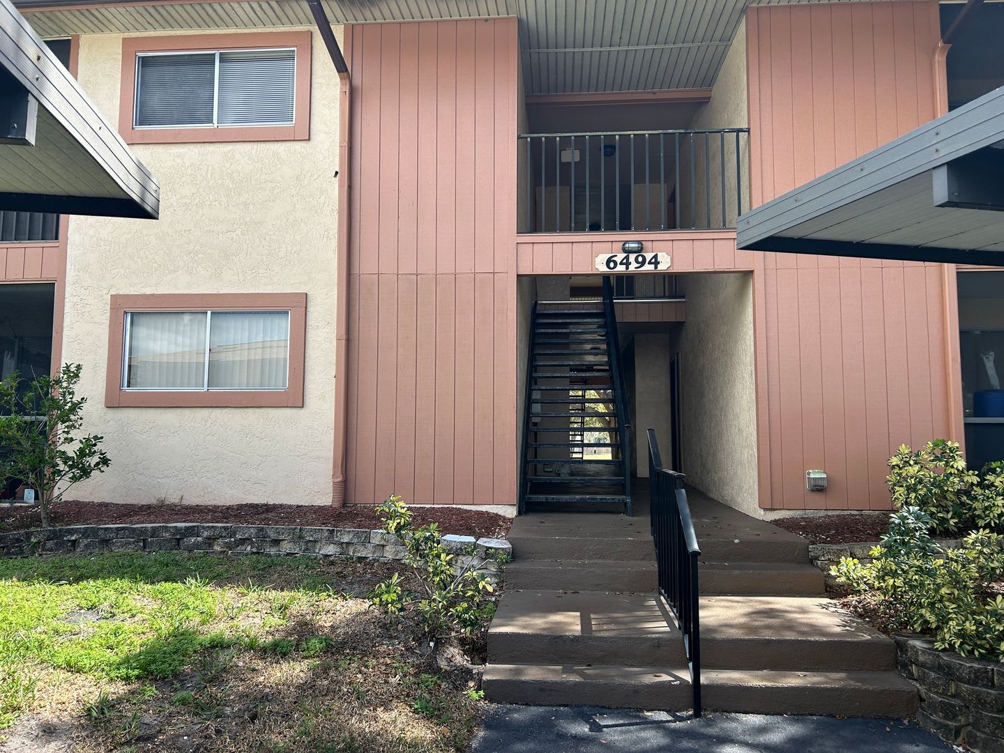 2/2 Ground Floor Condo off Island Park Rd – photo 2