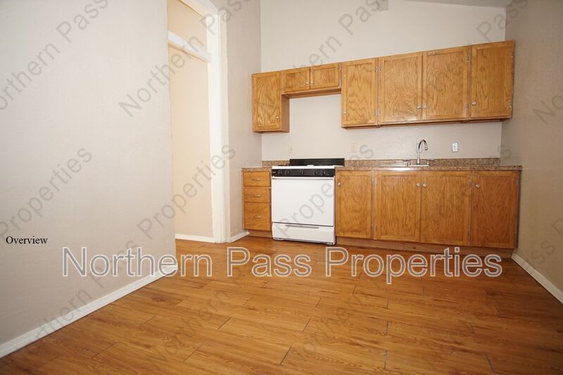 1104 Myrtle – photo 2