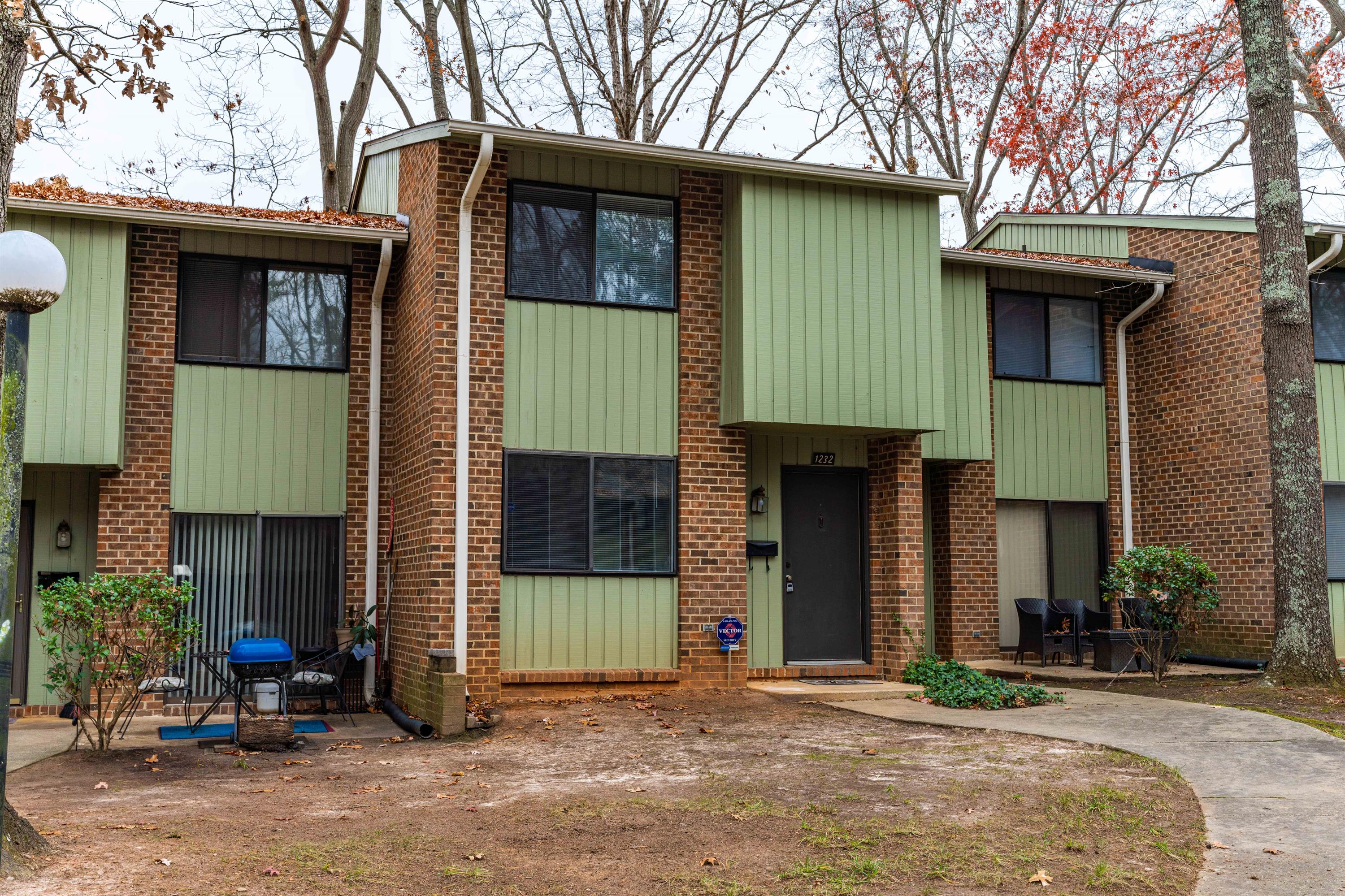 1232 Teakwood Place – photo 1