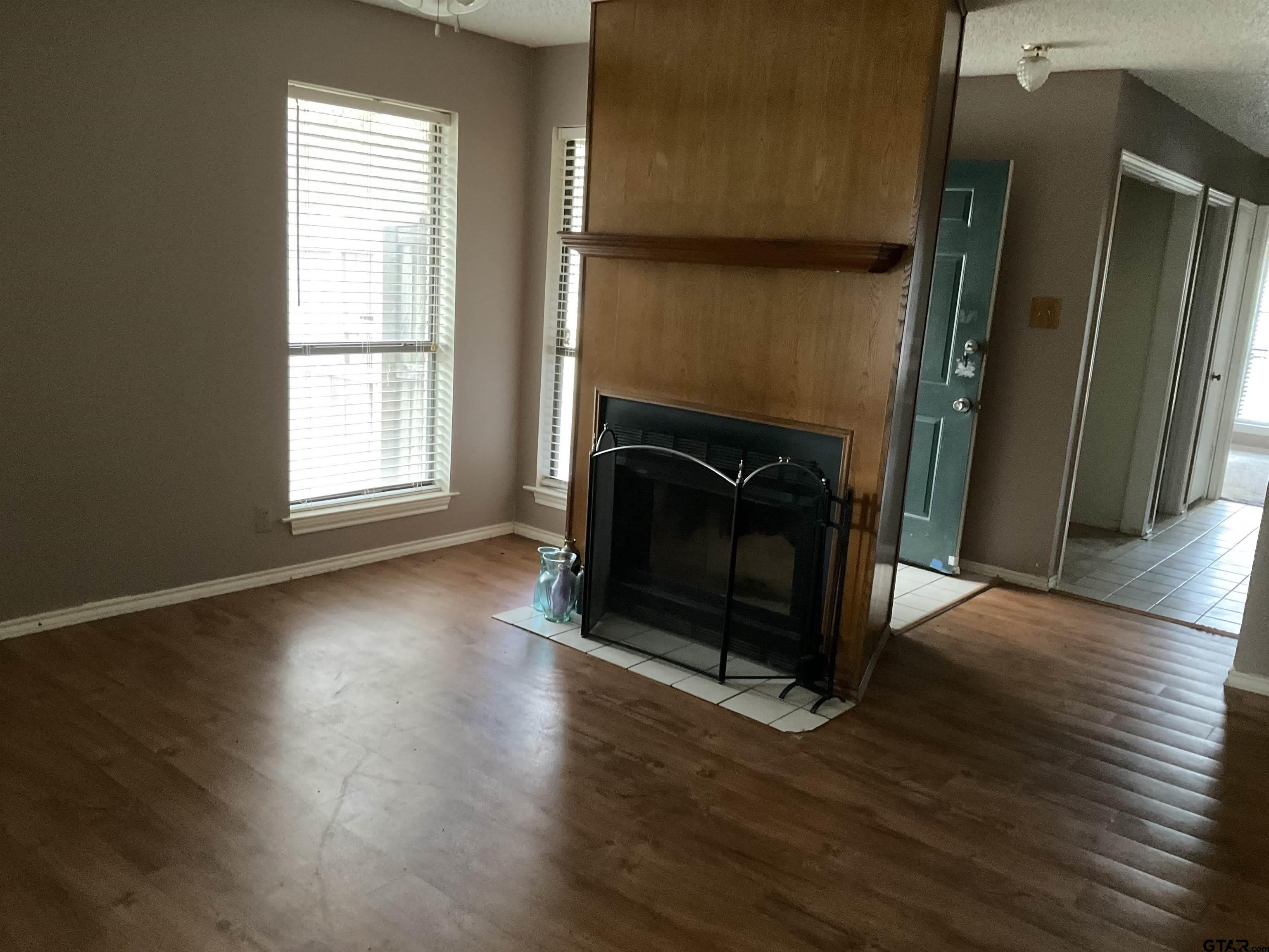 8307 Garrett – photo 3