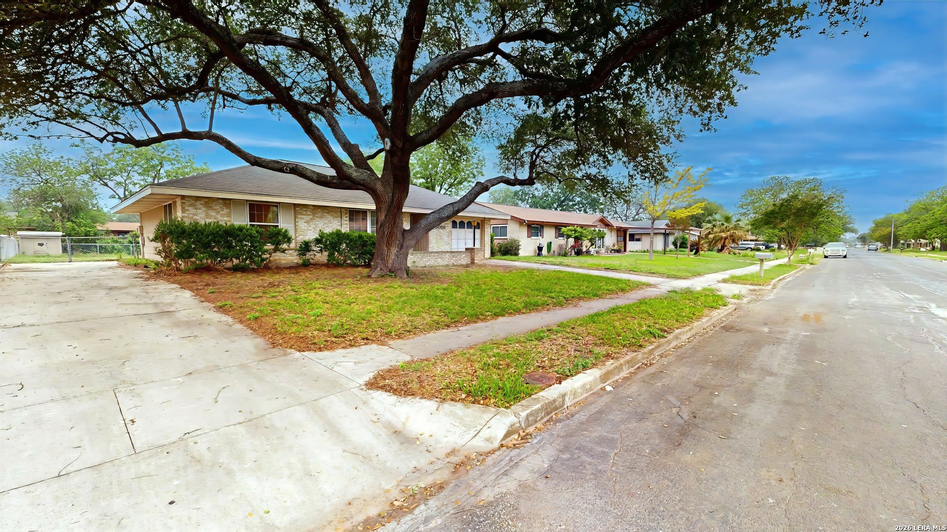 5058 GALAHAD DR – photo 4