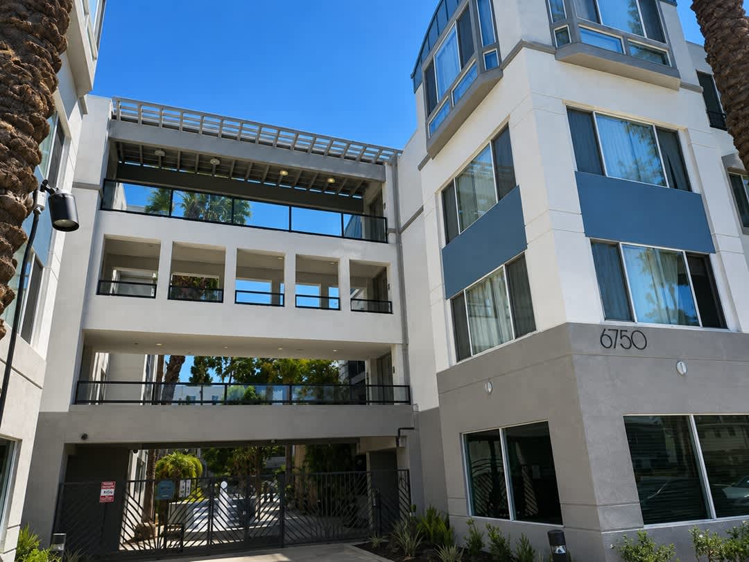 Portofino at NoHo – photo 4