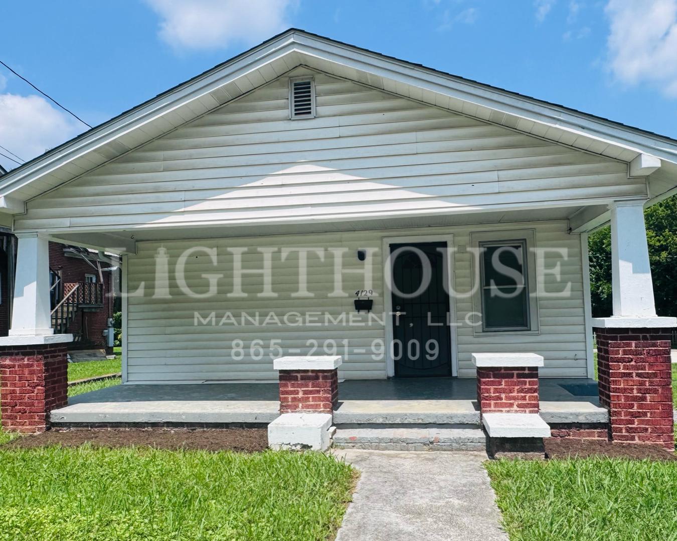 4129 Holston Drive. – photo 2