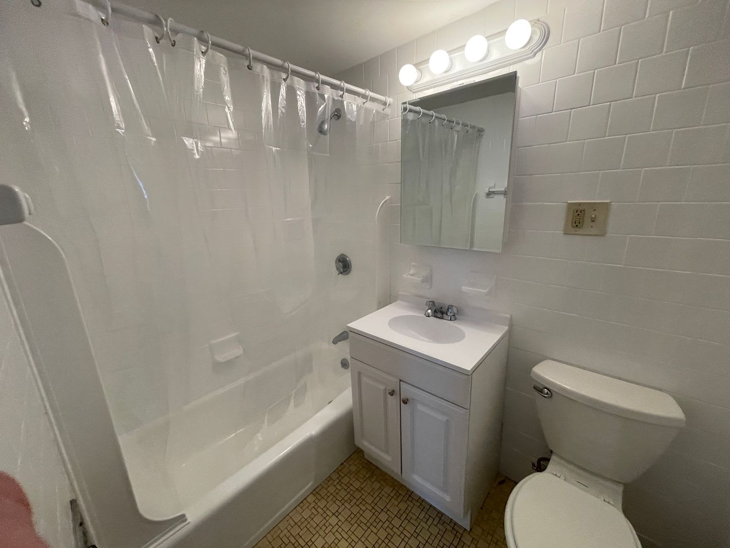ONE Bedroom – photo 4