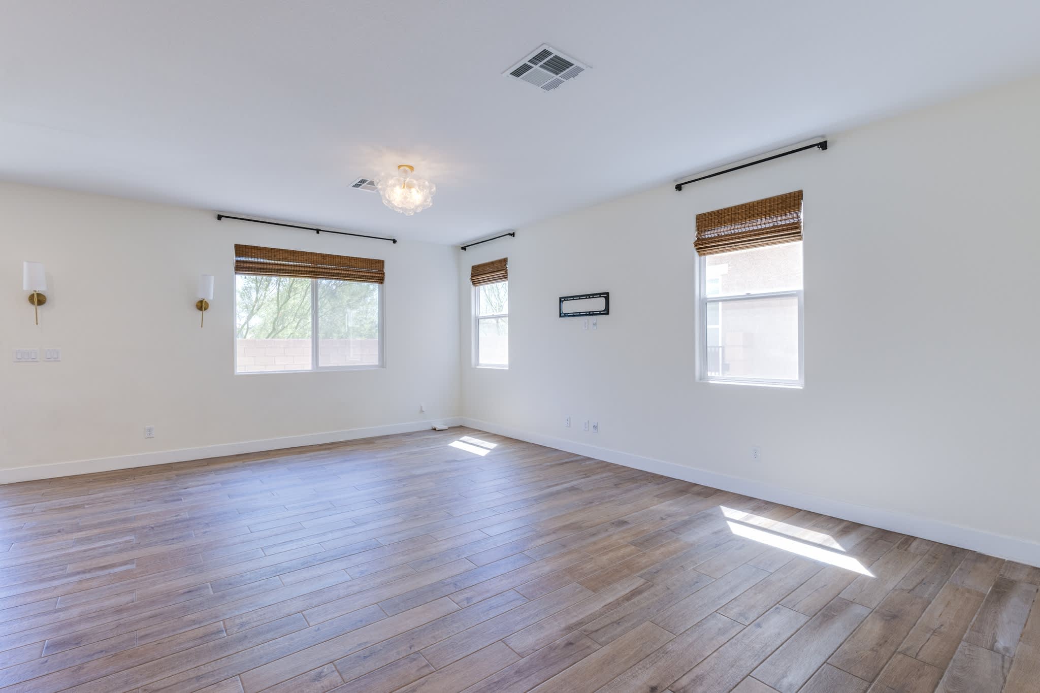 4528 Anspach St – photo 4