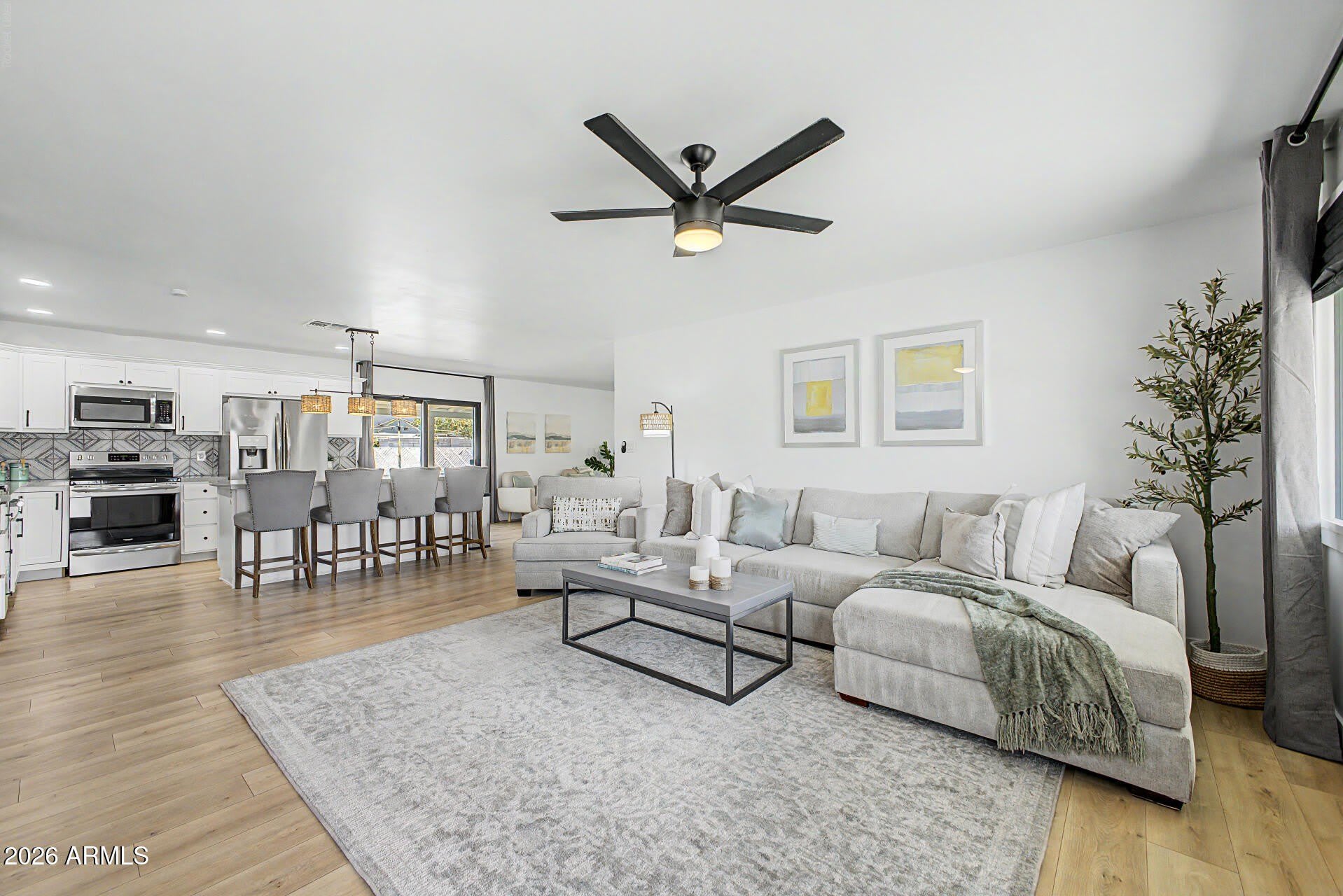 1010 W 13TH Street – photo 4