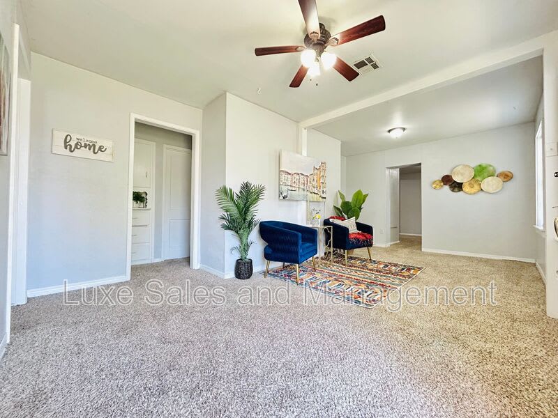 4220 SE 25th St – photo 3