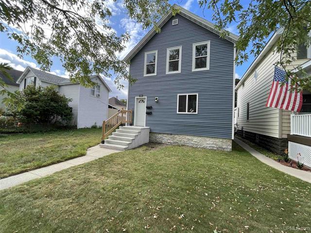 520 13th St S – photo 1