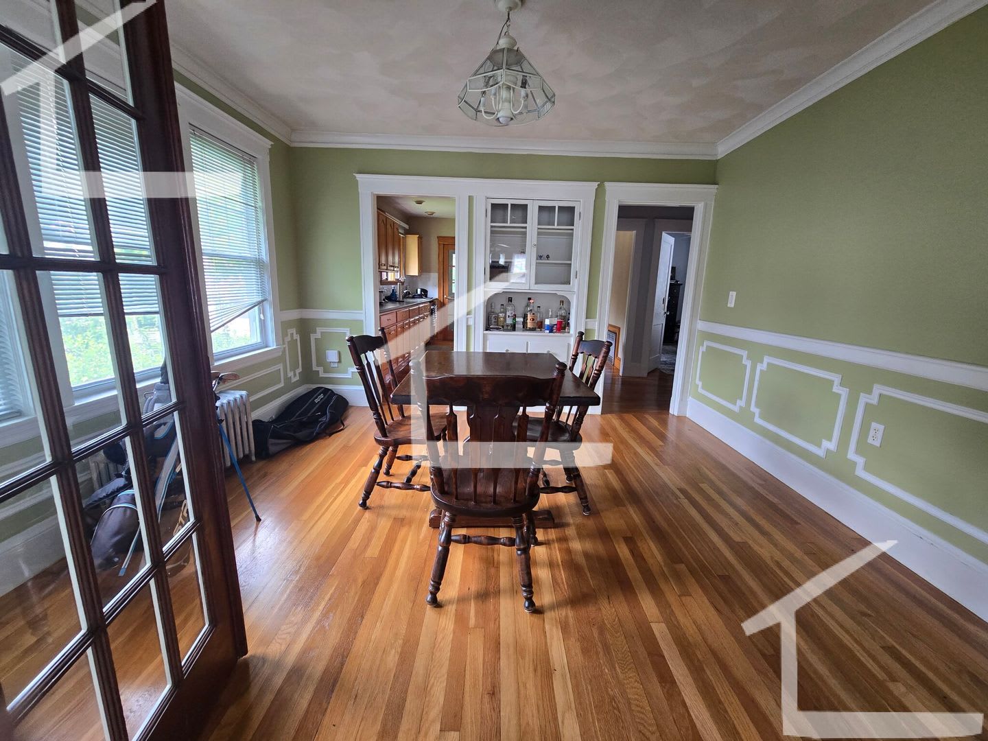 3 bed in Brighton steps from BC – photo 2