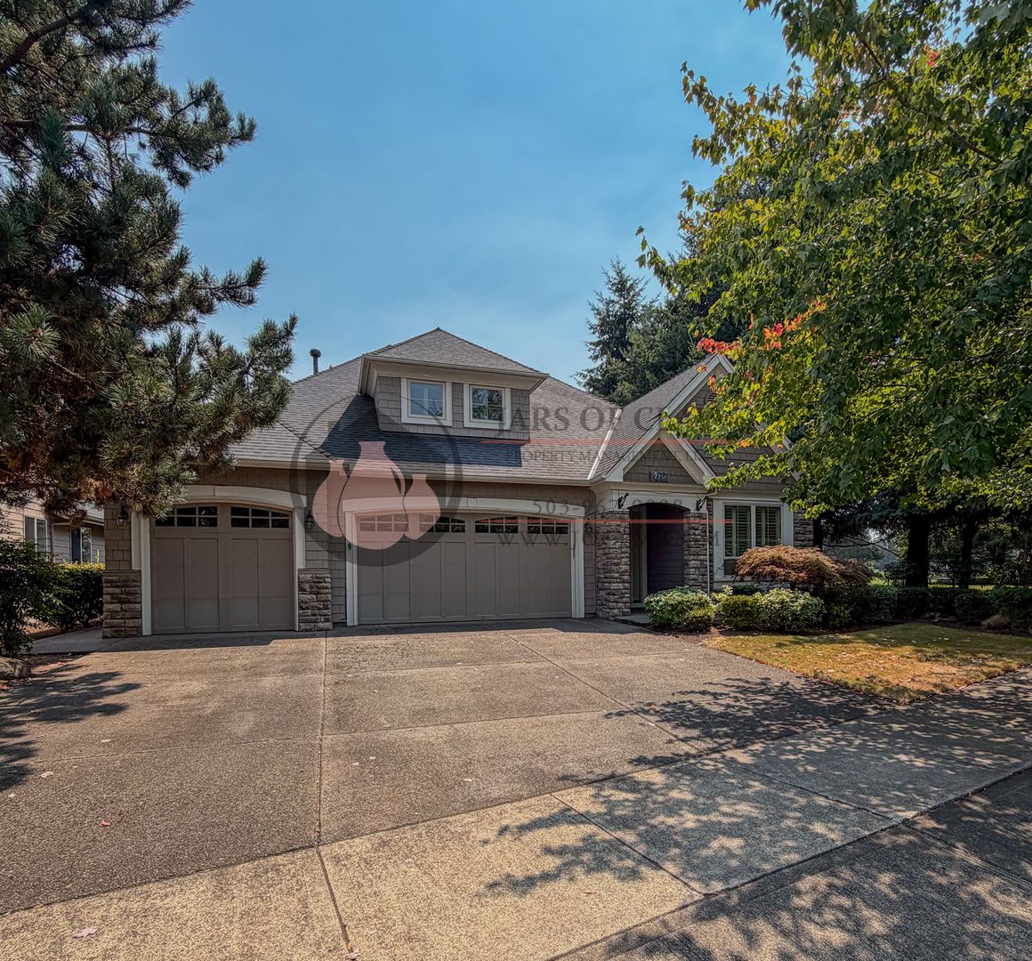 Luxurious Woodburn Residence – photo 1