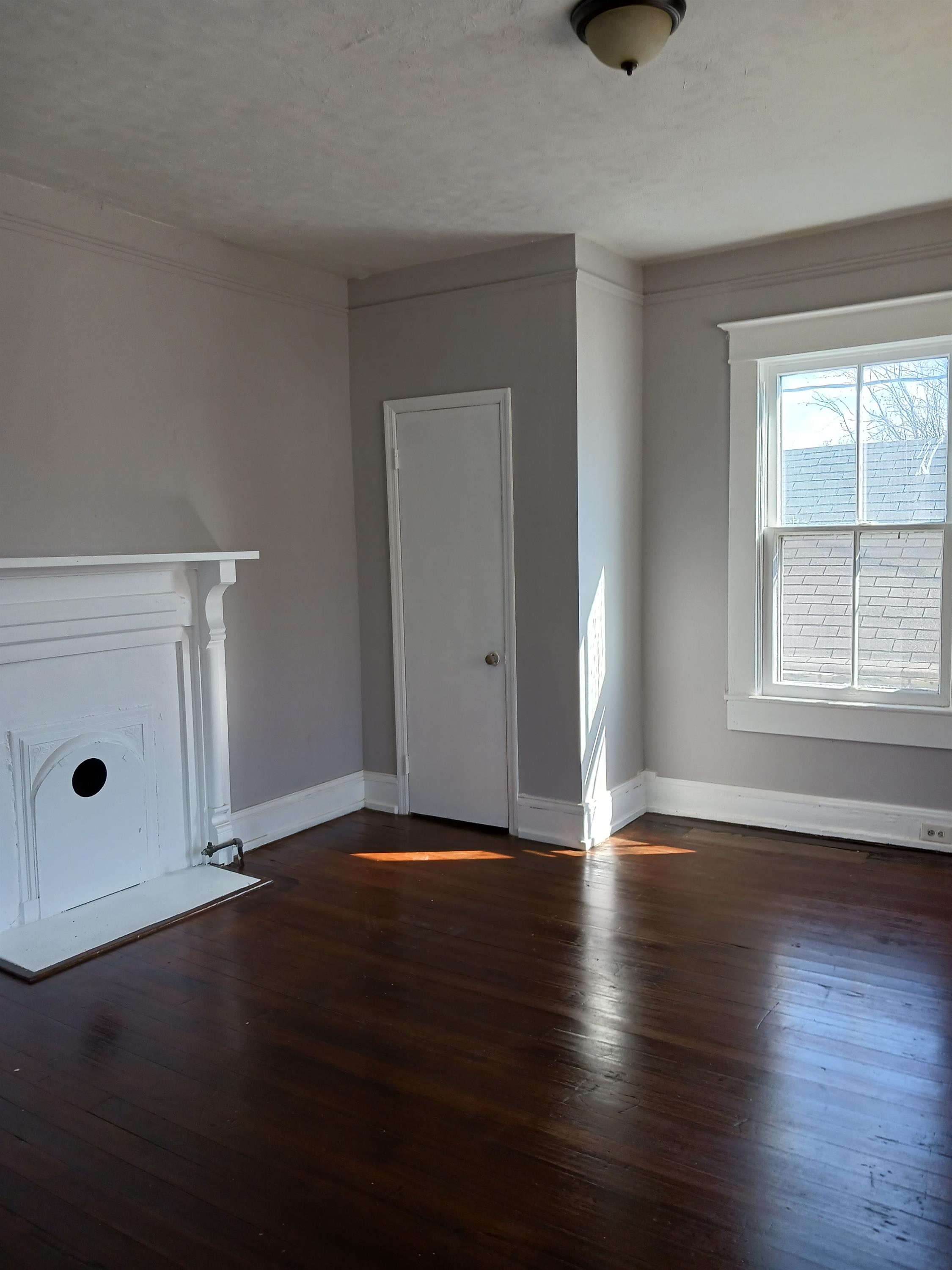 213 Campbell Street – photo 3