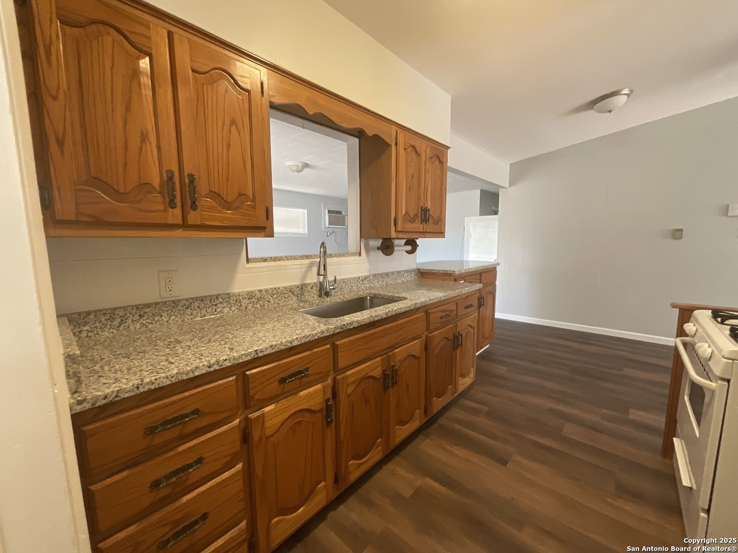 207 Pinehurst – photo 4