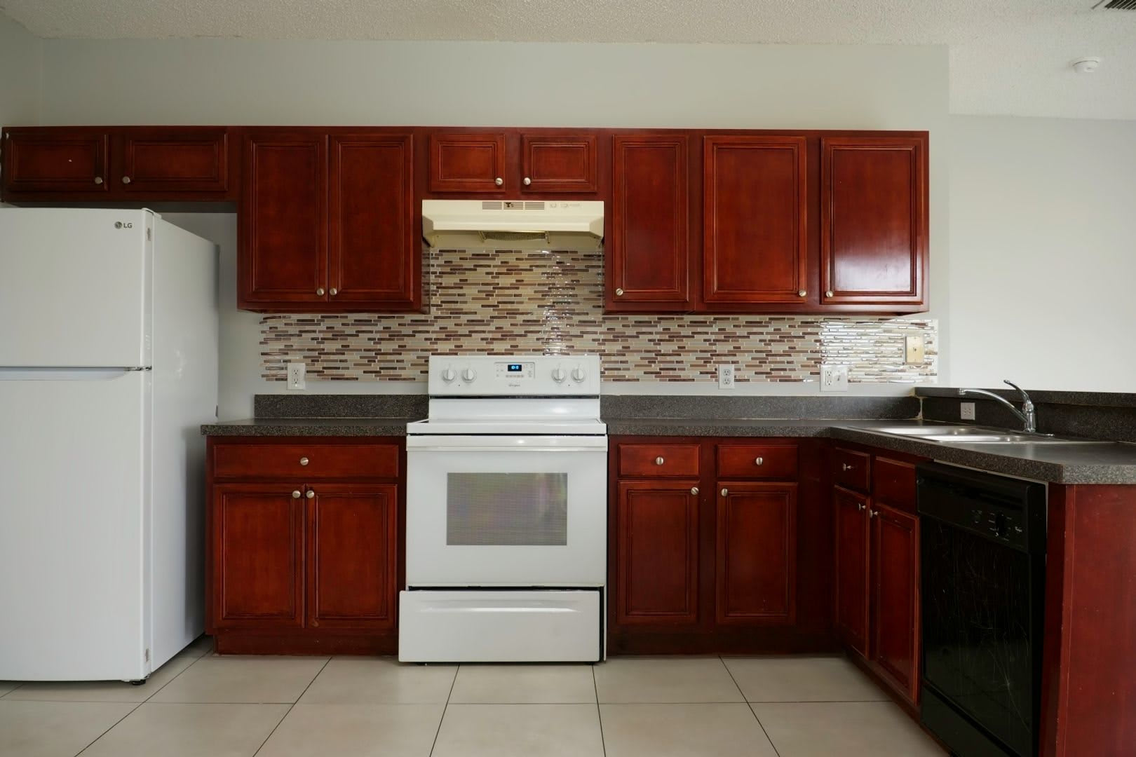 Huge 3/2 House For Rent in Kissimmee Available Now! – photo 4