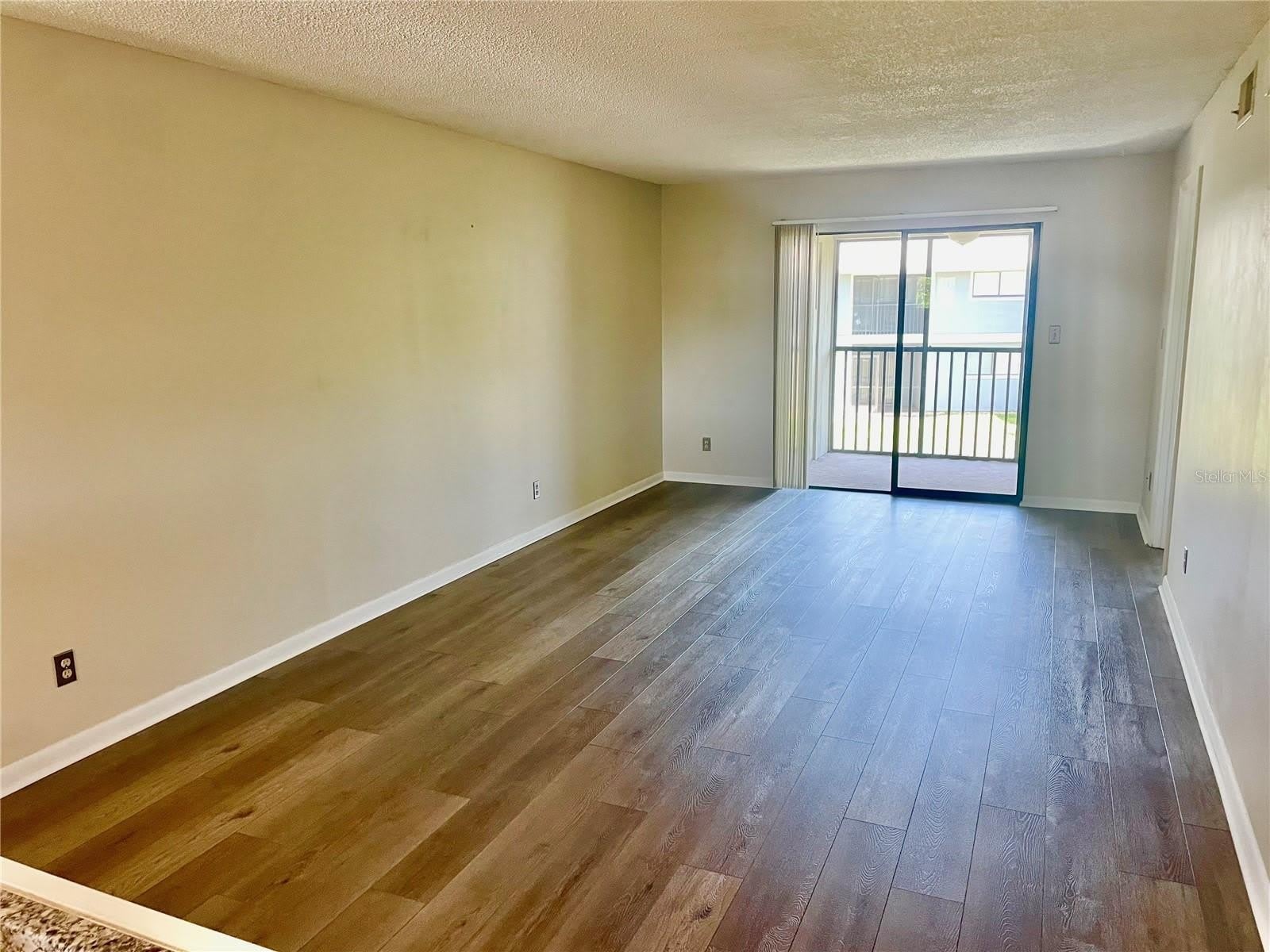 6033 34TH Street W – photo 4