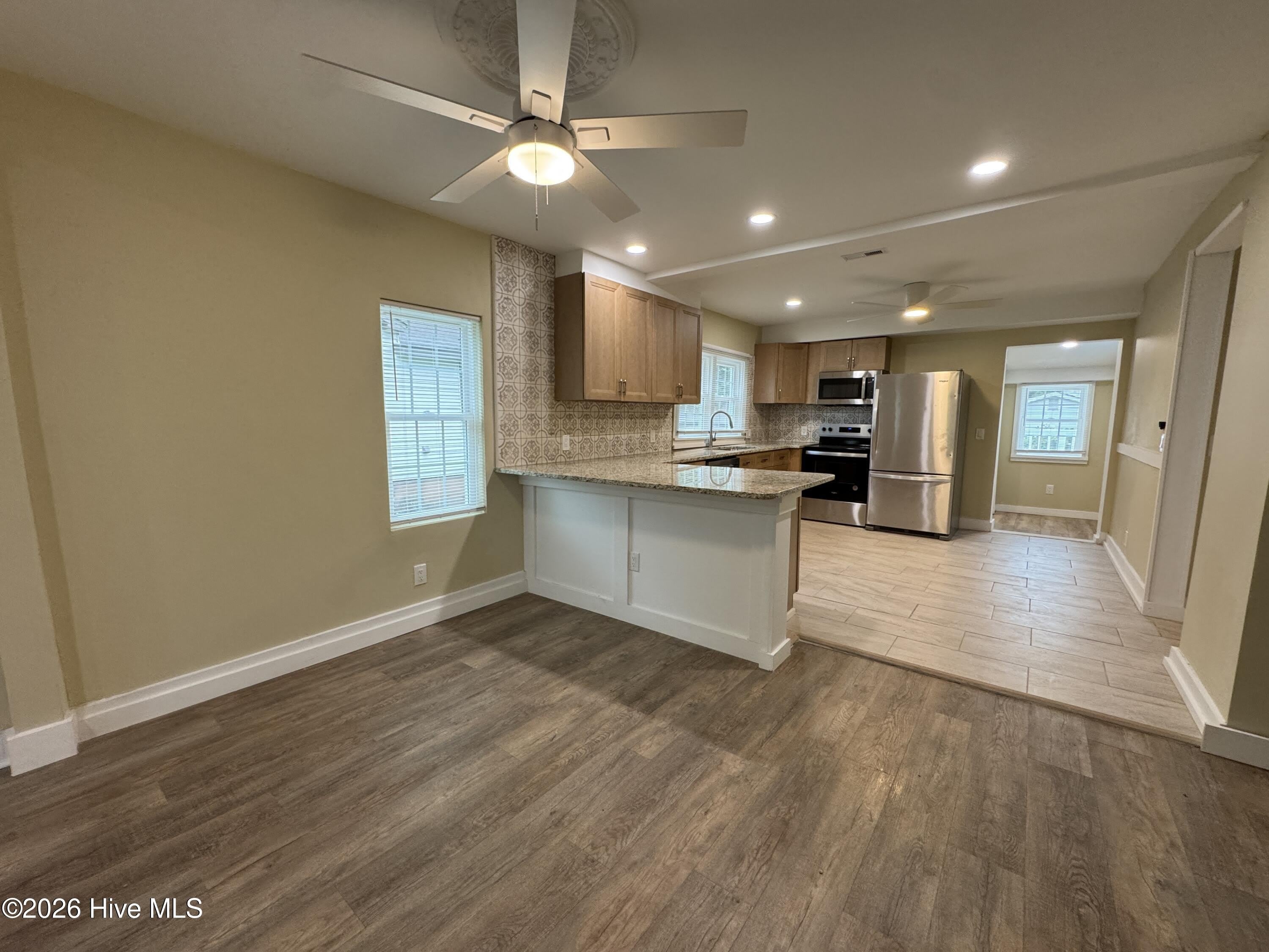1407 Norman Street – photo 5