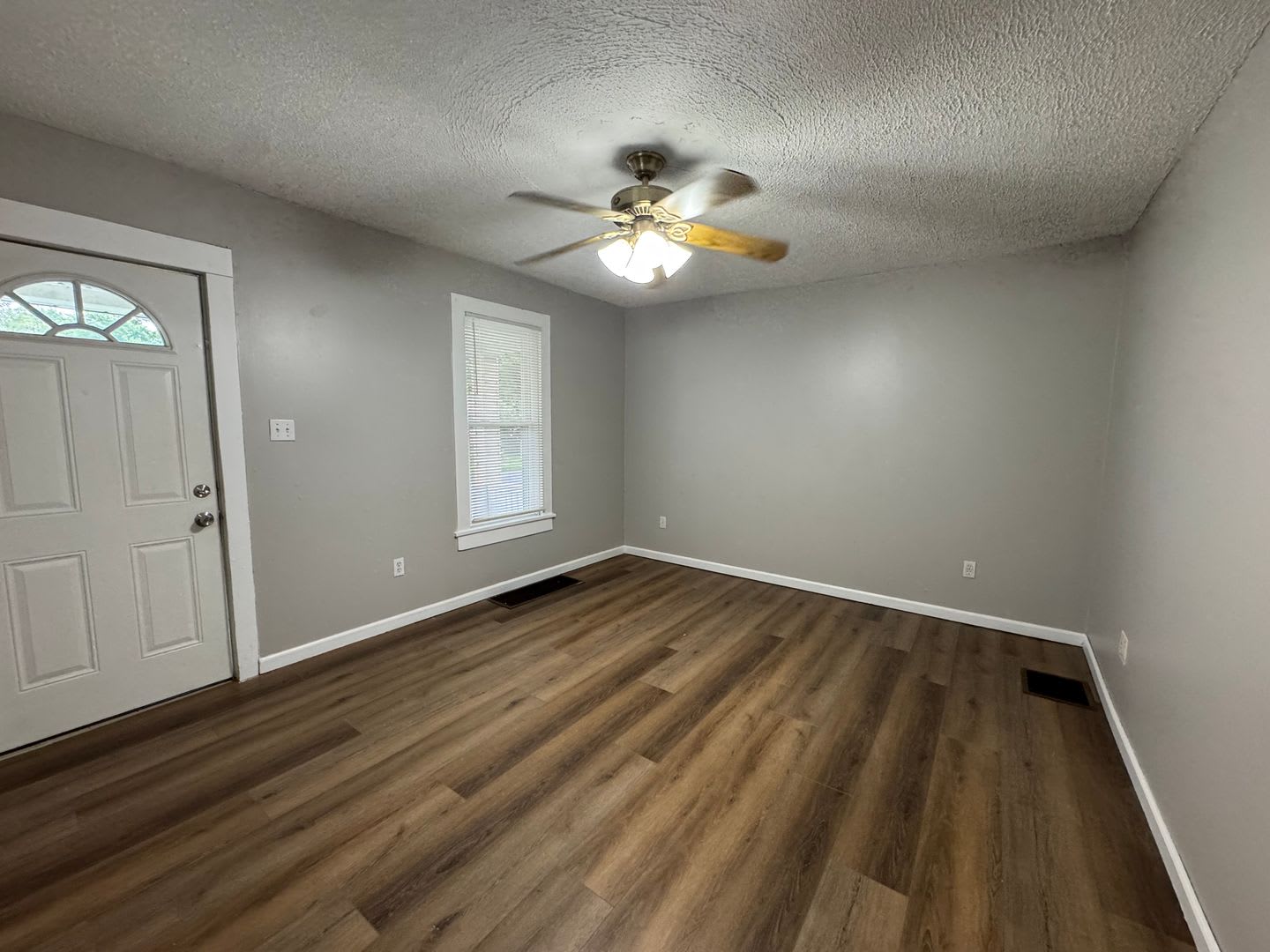 205 6th St Nw – photo 2
