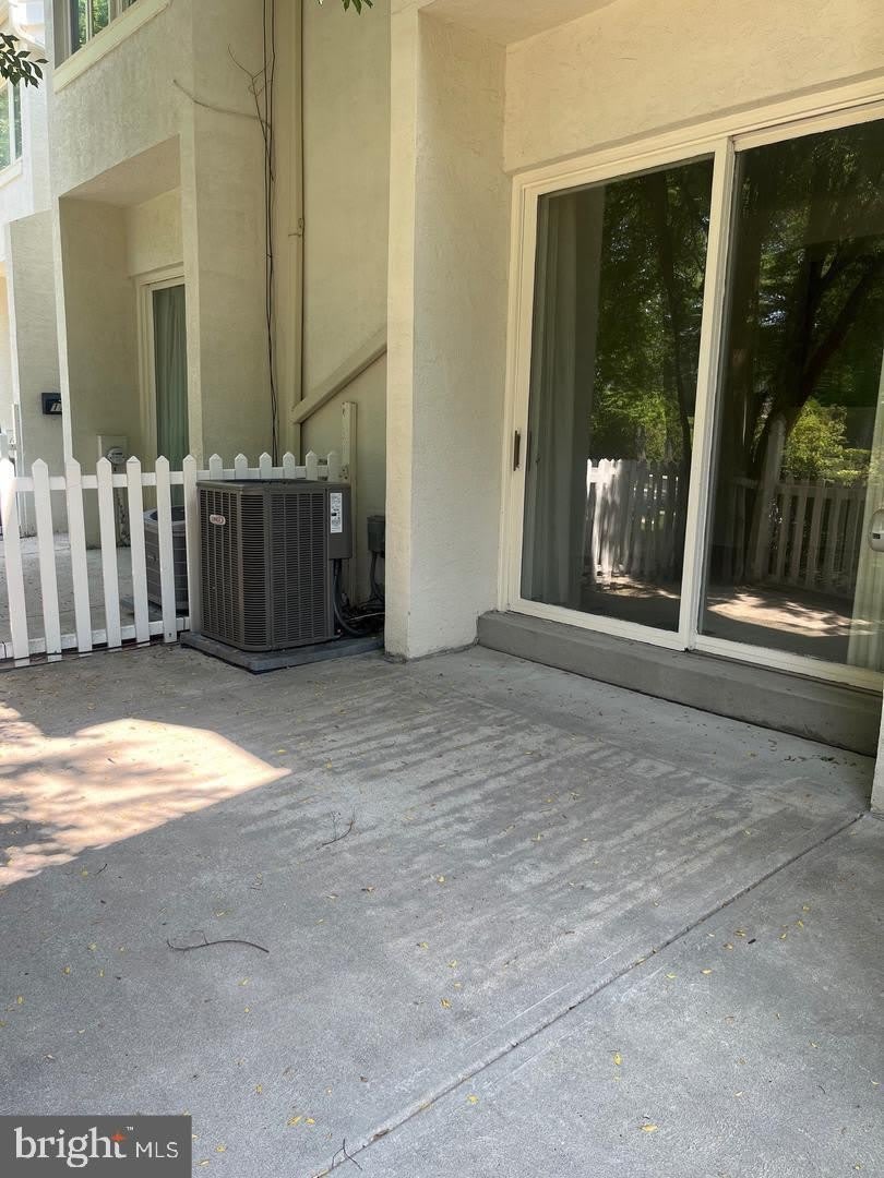 113 Montrose Avenue – photo 2