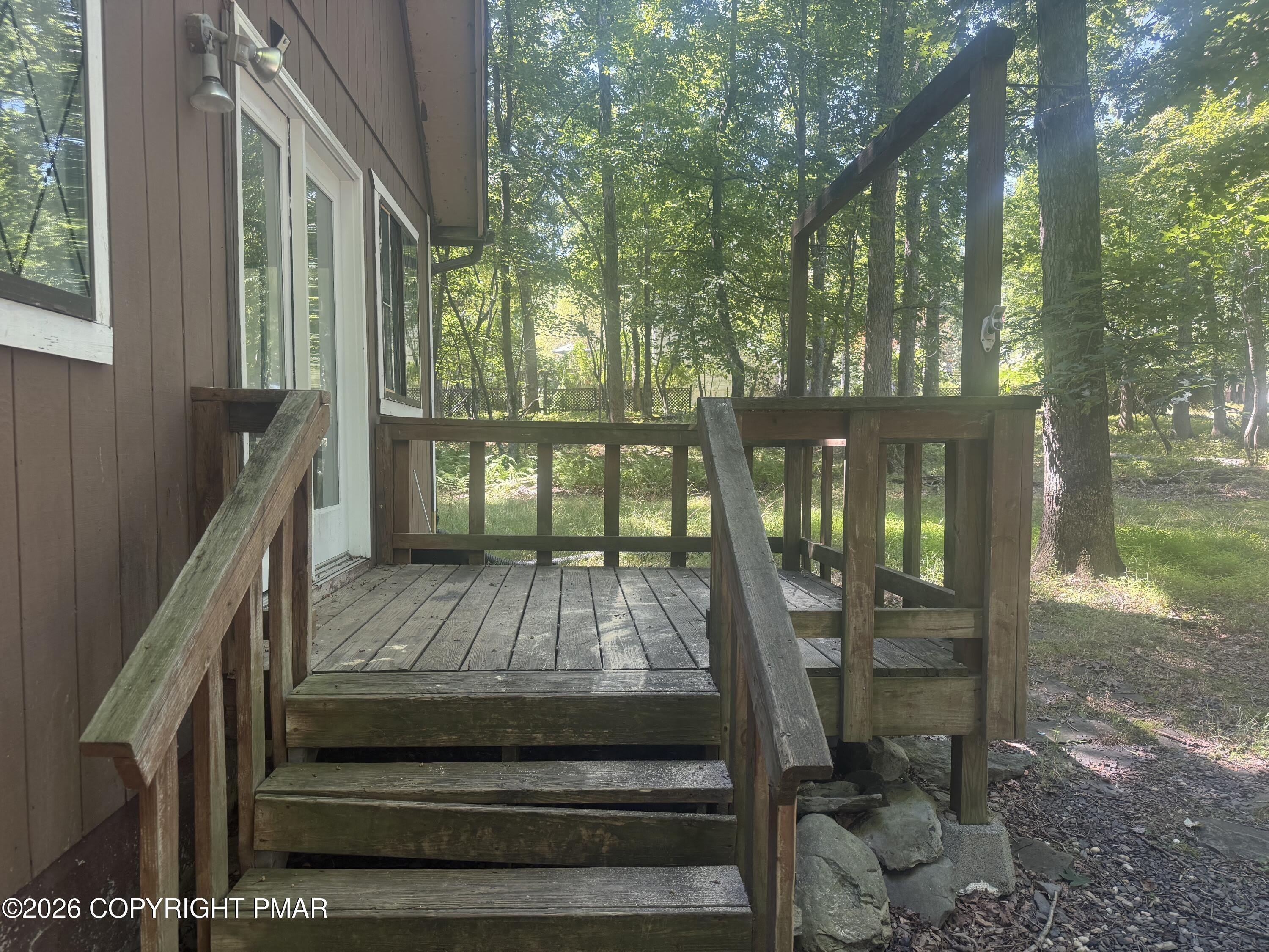 2111 Spring Drive – photo 5