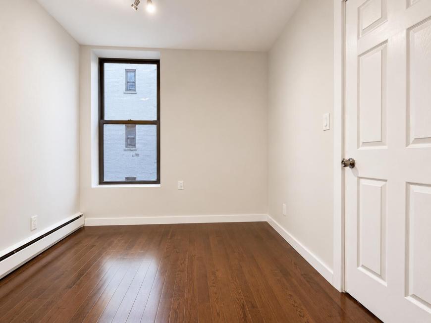 386 Manhattan Avenue – photo 4