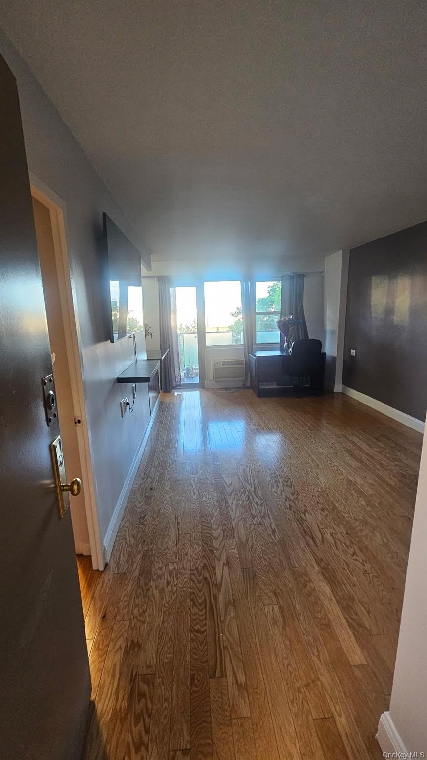 12399 Flatlands Avenue – photo 3