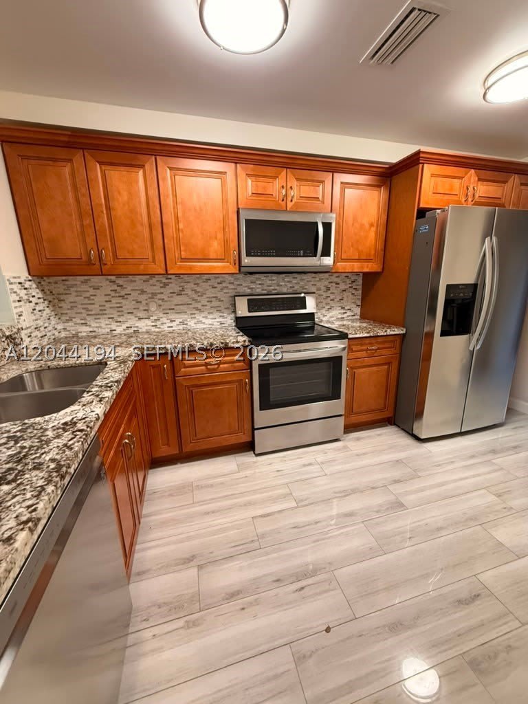 4182 S Pine Island Rd – photo 2