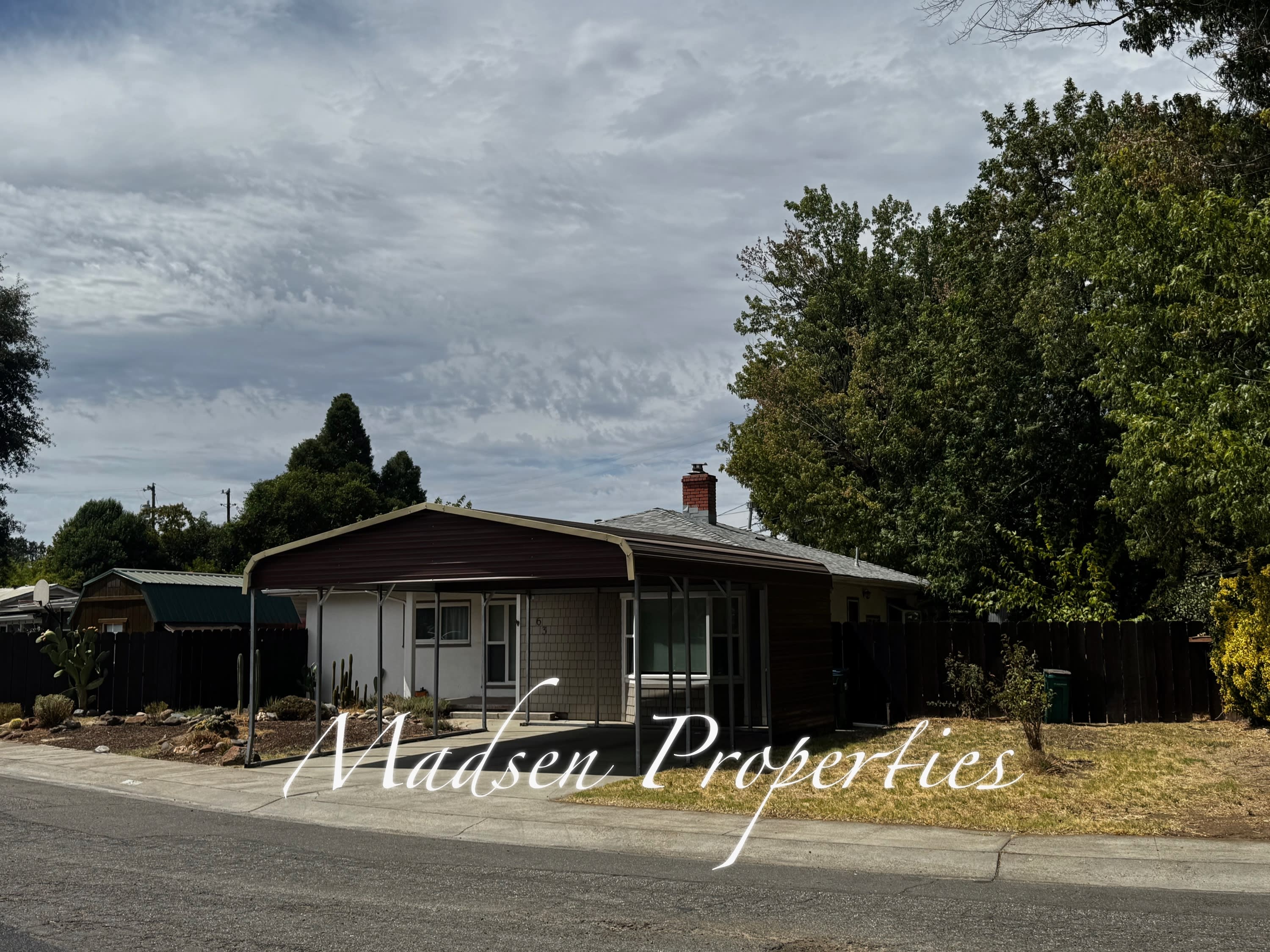 63 Oak Drive – photo 3