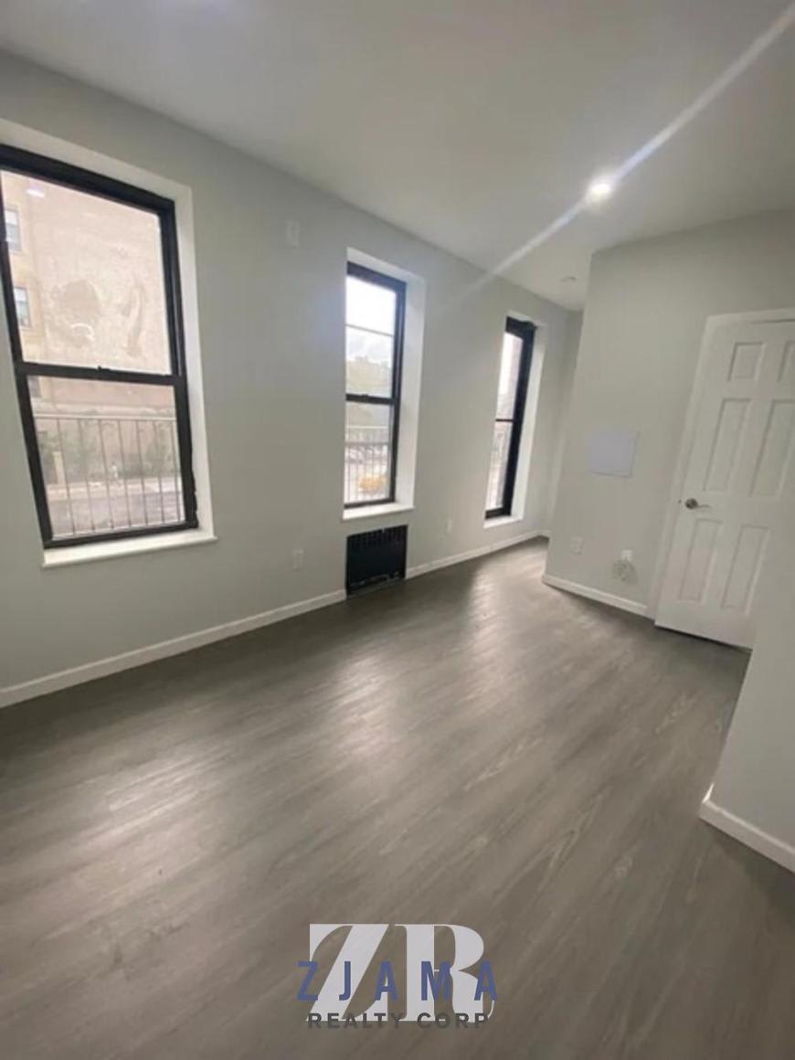 513 Coney Island Avenue – photo 2