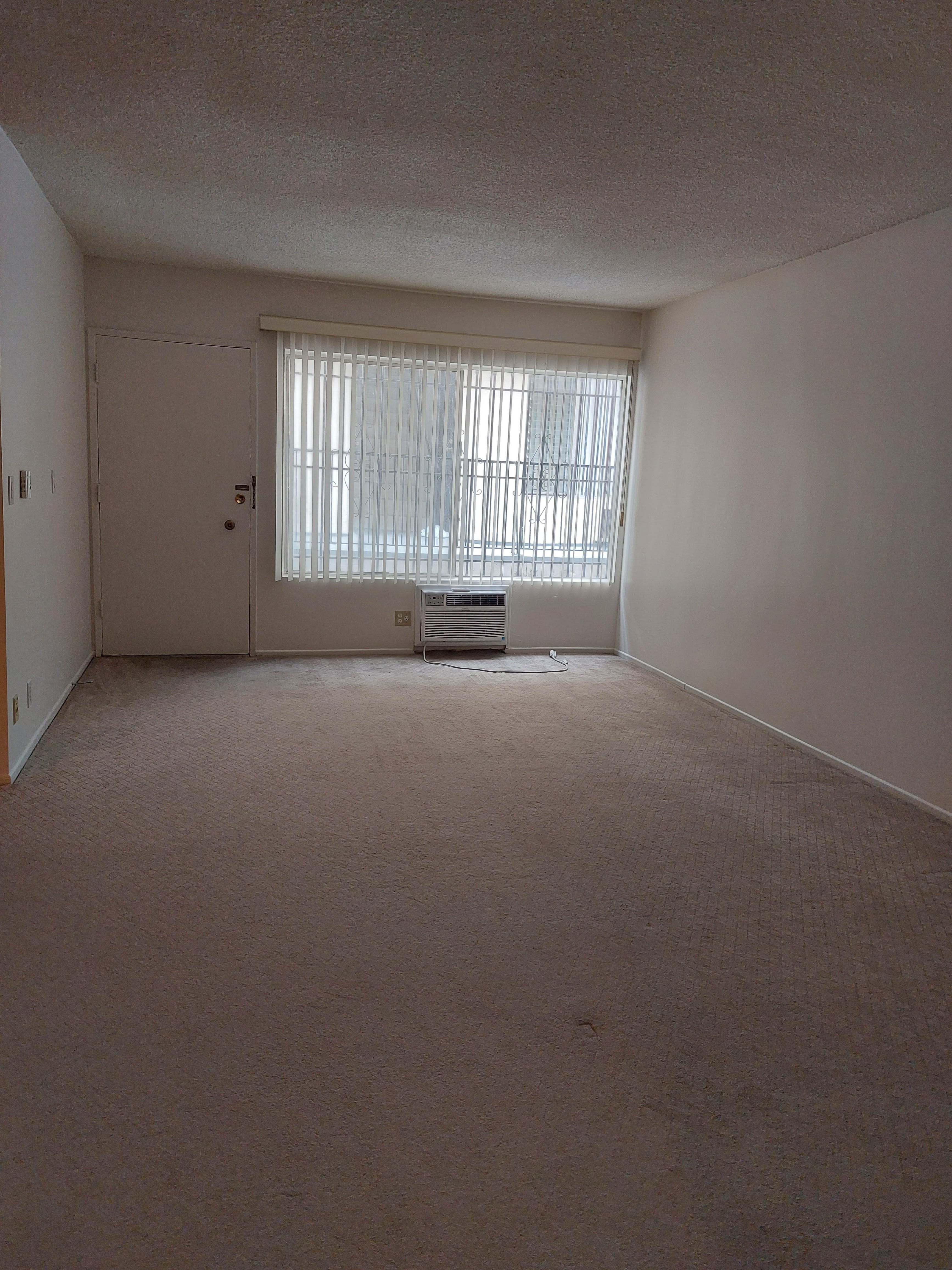 1016 North Orange Grove Avenue – photo 2