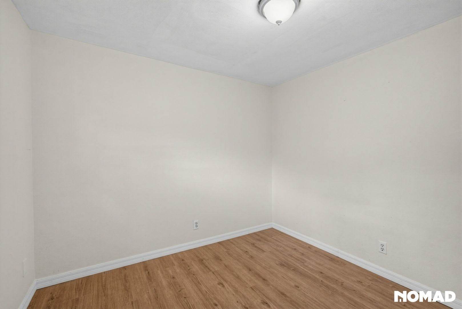 Charming 3BR House in Tampa on newly paved dead end street. – photo 3