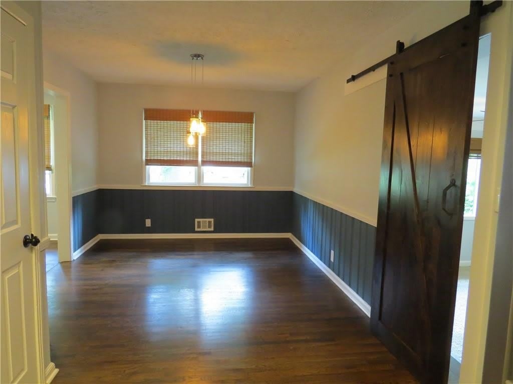 1570 Van Epps Street SE – photo 5