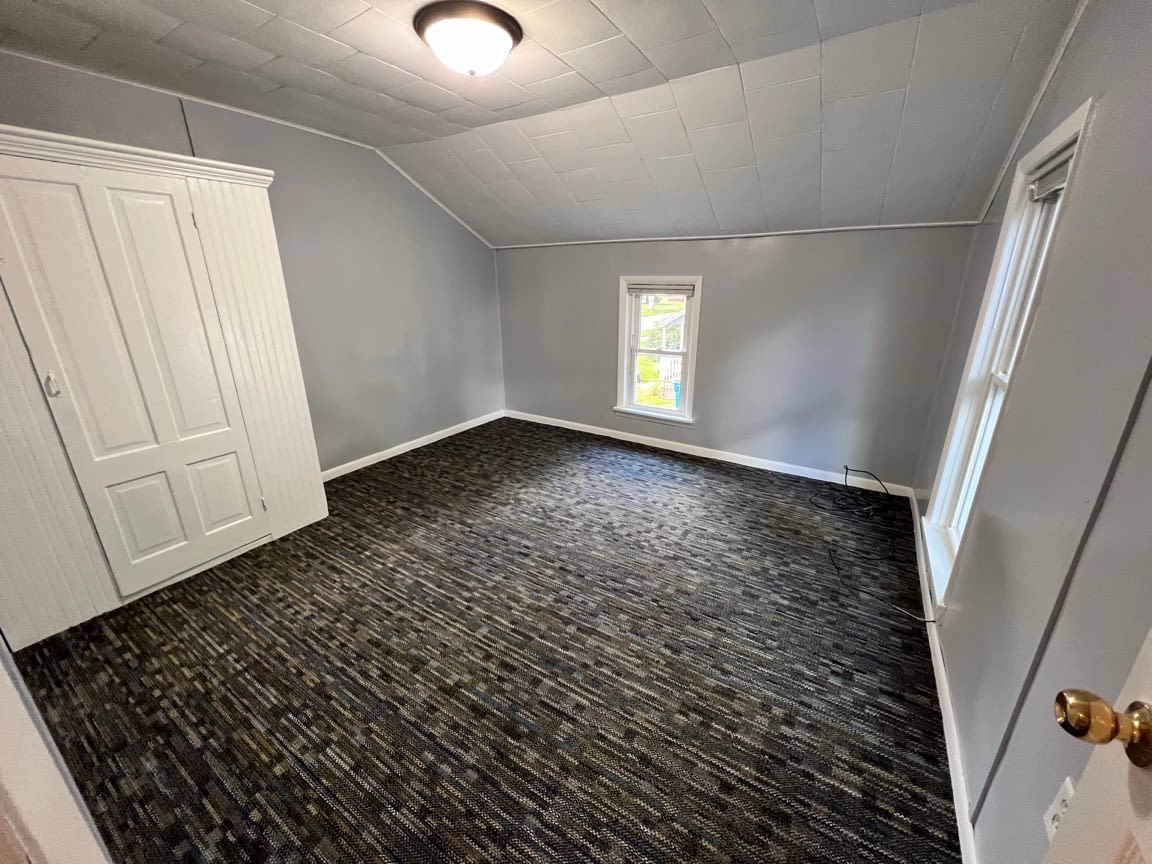 320 West Henry Street – photo 2