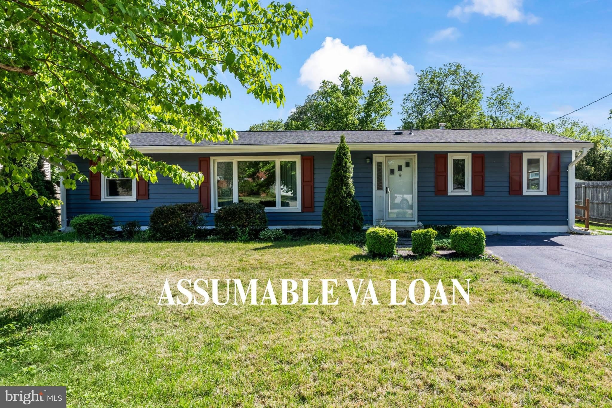 8005 Woodholme Circle – photo 2