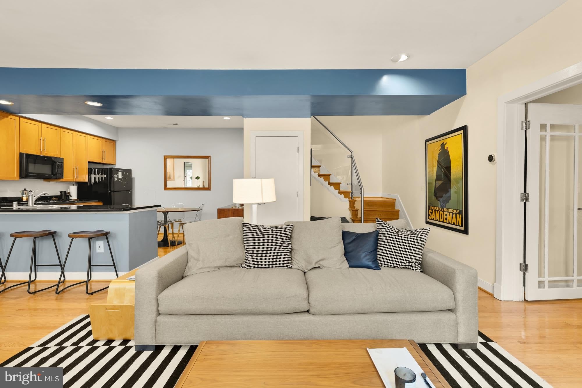 2363 CHAMPLAIN Street NW – photo 4