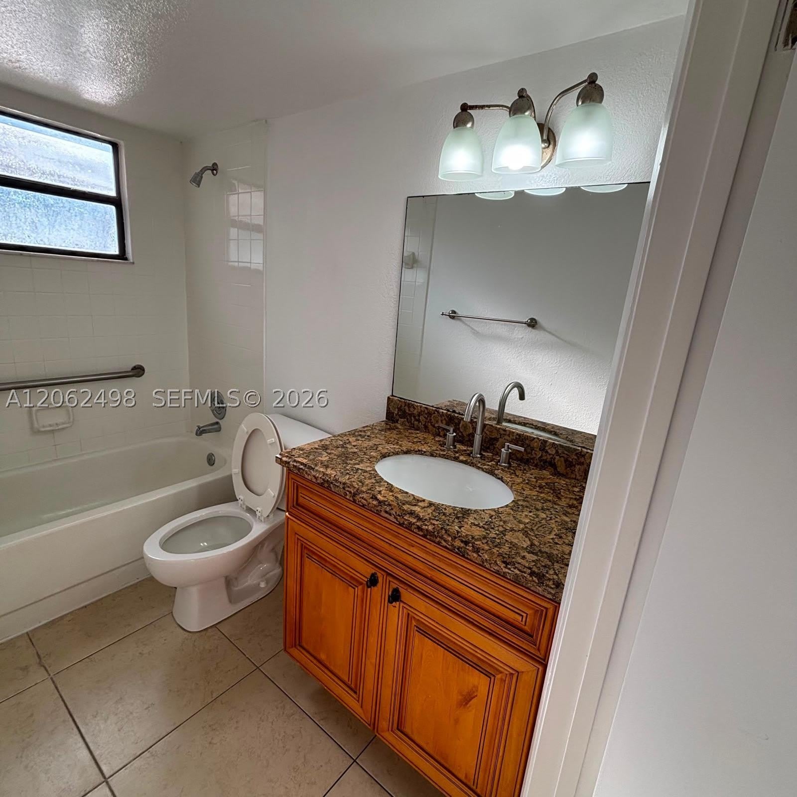1502 Lake Crystal Dr – photo 4