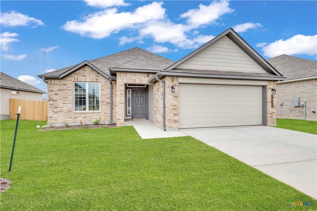 1237 Dowdy Dr – photo 3