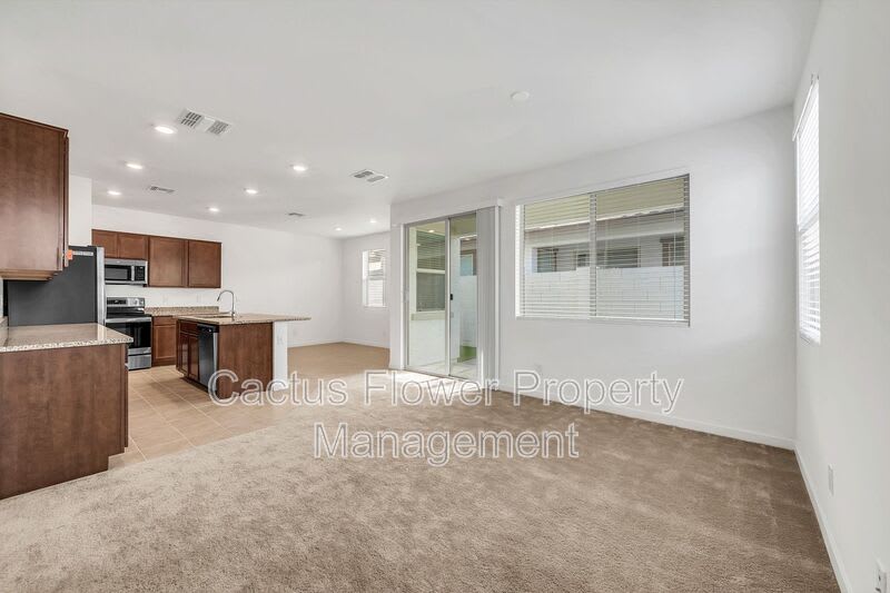 9850 E Tamery Ave – photo 3