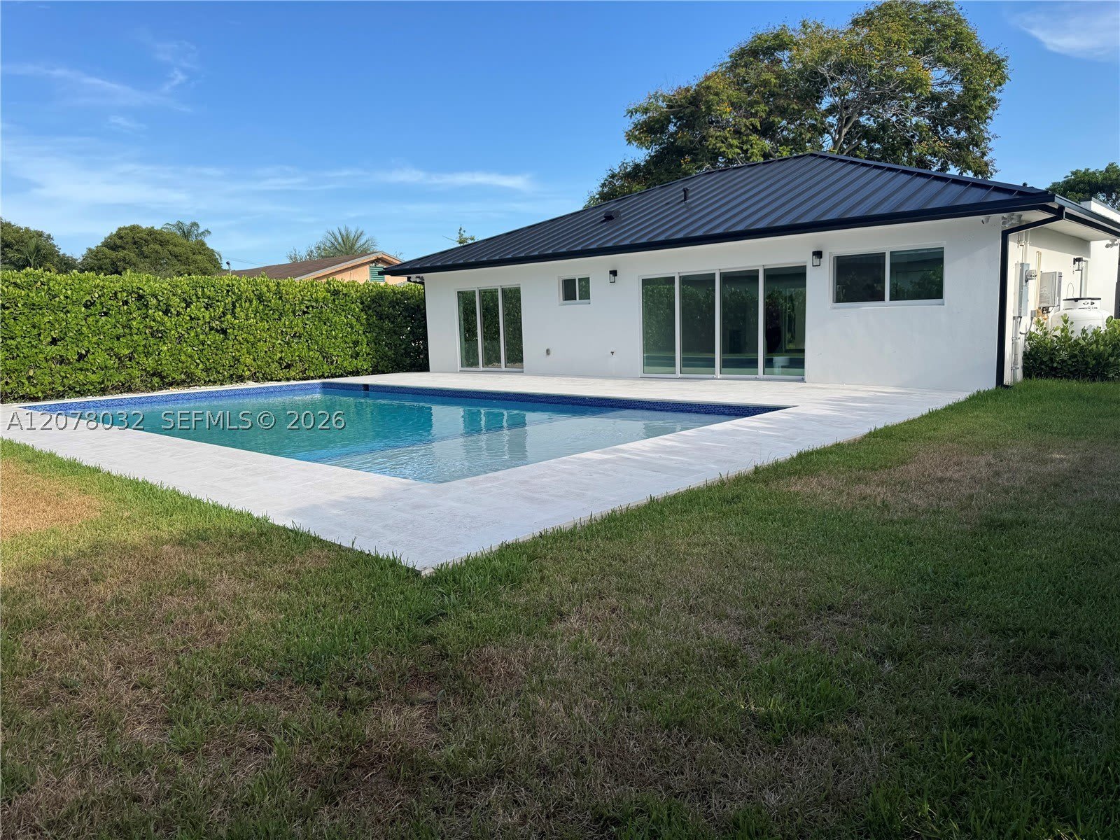 6099 SW 38th St – photo 2