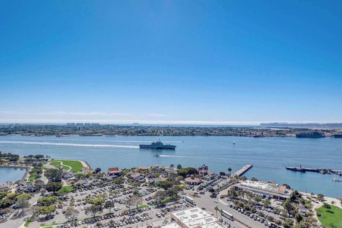 700 W Harbor Dr – photo 1