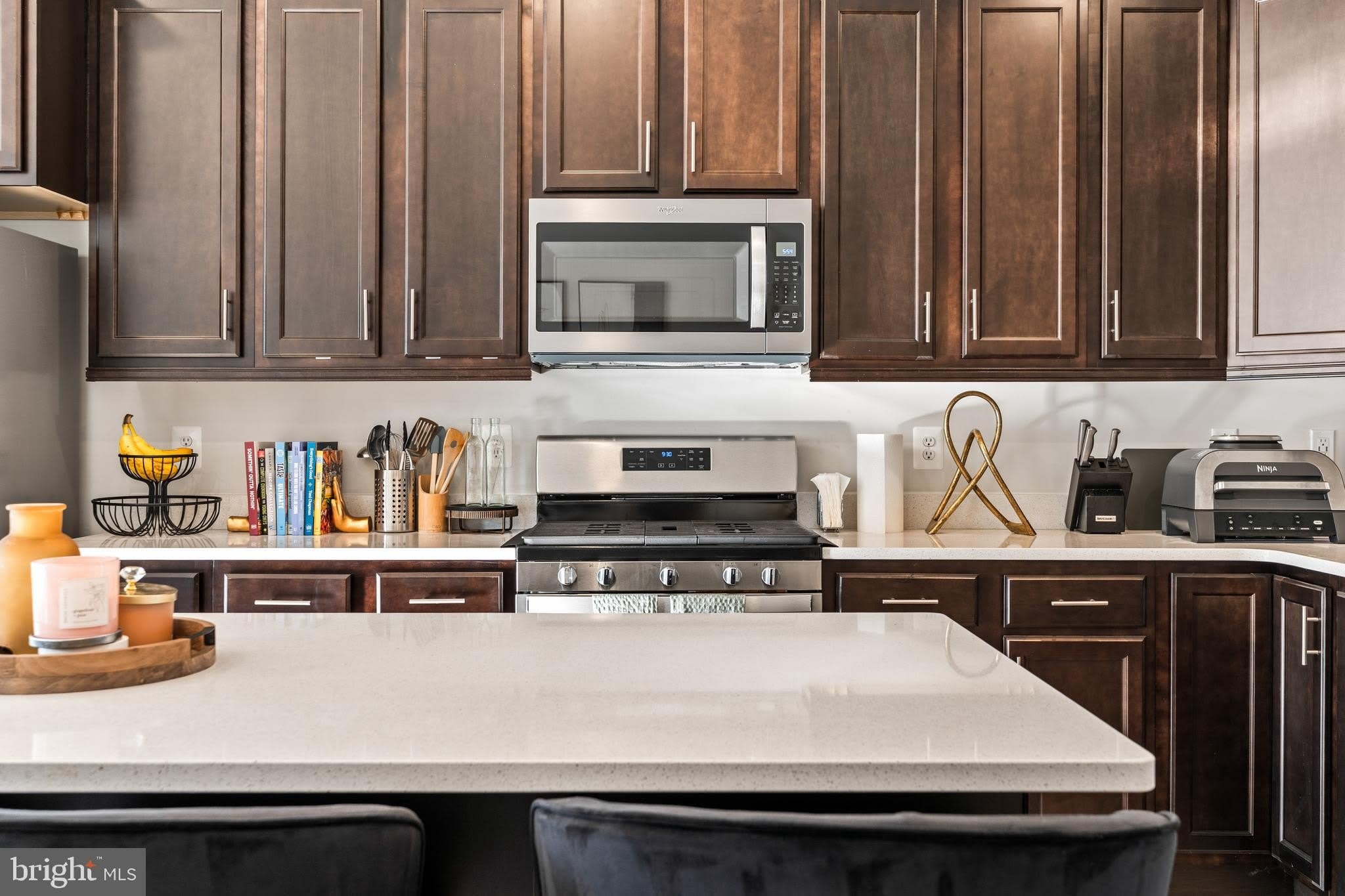 7709 PRESIDENTIAL Parkway – photo 3