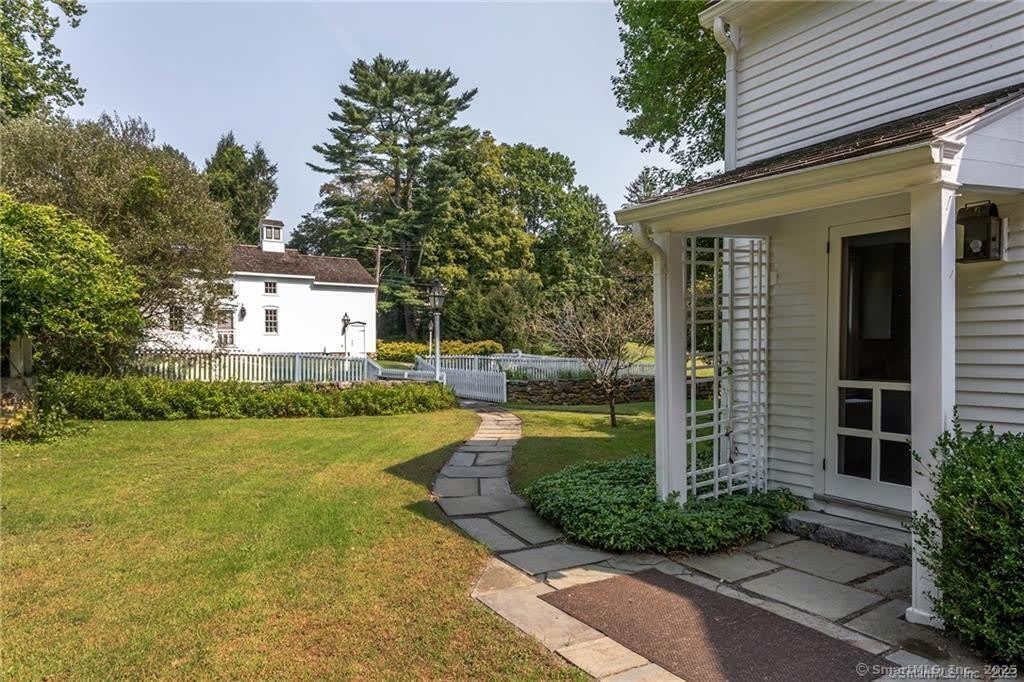 115 River Road – photo 5