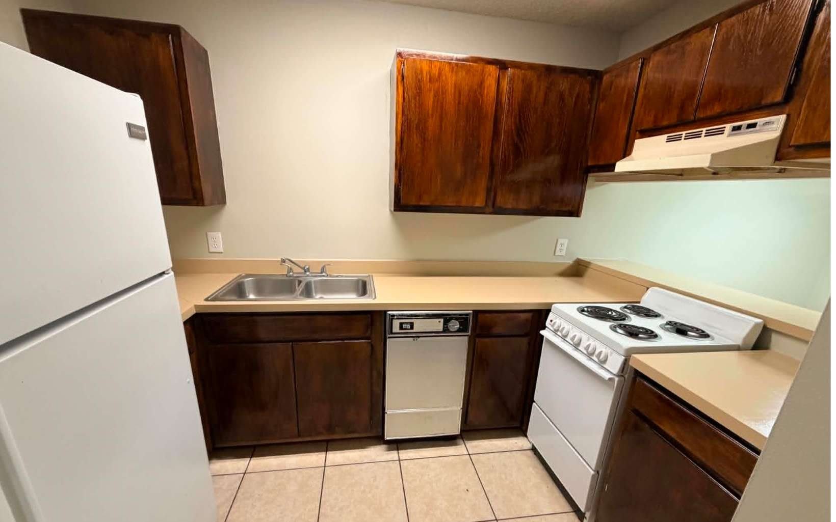 3858 NW HUNTSBORO APT 102 – photo 4