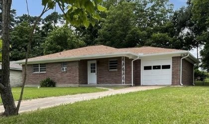 1004 Oak Drive – photo 1