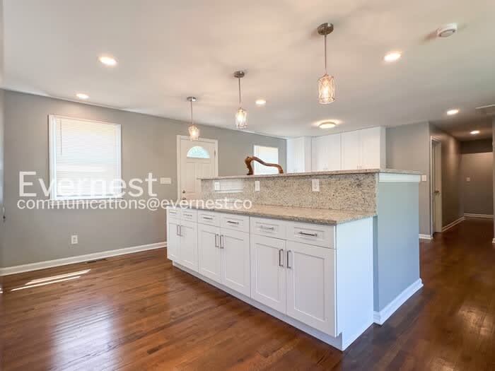 8713 Rhode Island Avenue – photo 4