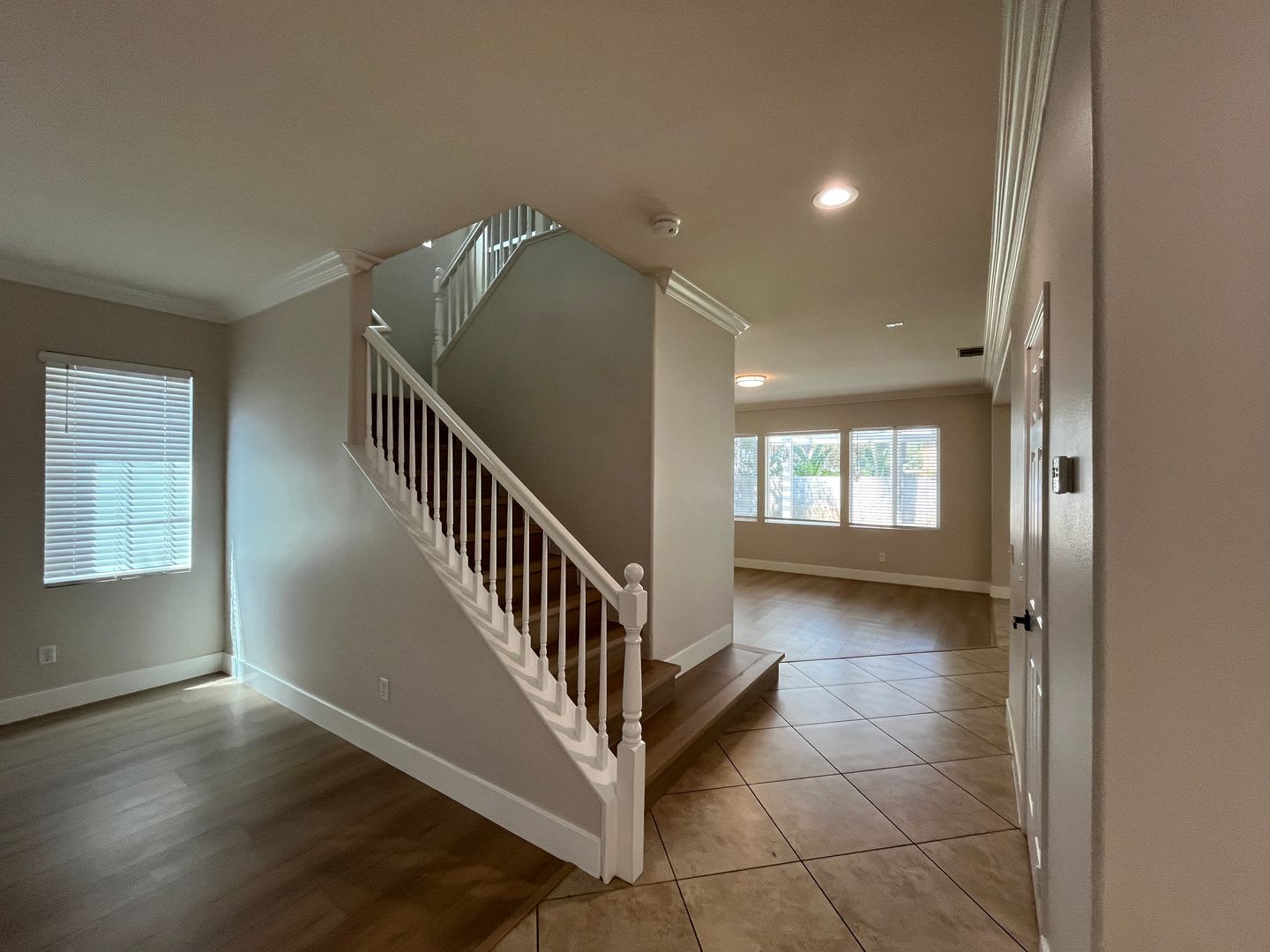 Spacious 5 Bedroom/3 Bath Home in Eastvale. – photo 3