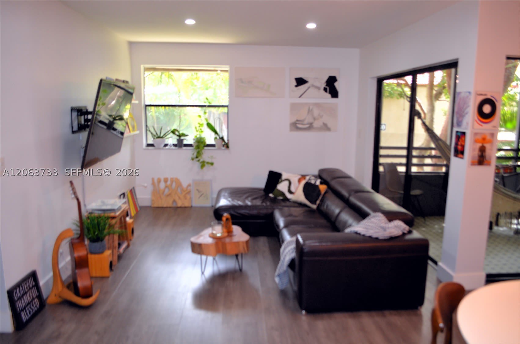 11554 NW 10th St – photo 1