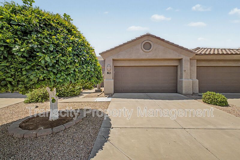 4202 E Broadway Rd – photo 1